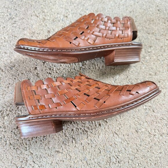 RIEKER WOMEN'S BROWN TAN ANTI-STRESS WOVEN LEATHER SLINGBACK SANDALS - Picture 4 of 10
